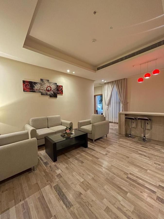 ריאד Thwary Hotel Suites מראה חיצוני תמונה